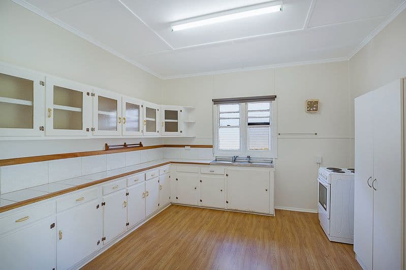 24 Stone Street, Wilsonton QLD 4350, Wilsonton - Thumbnail 3