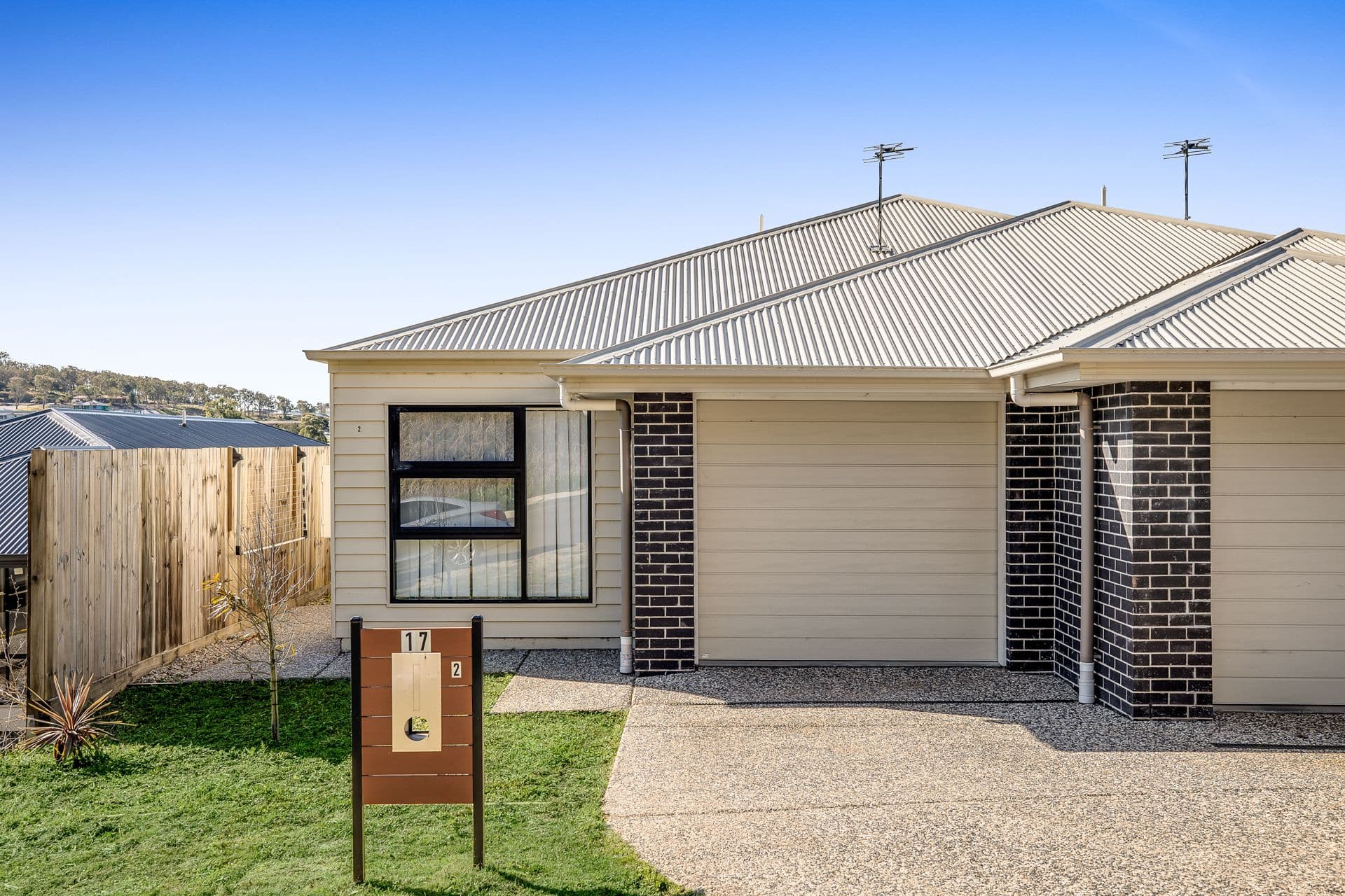 17 Mcinnes Crescent, Glenvale QLD 4350, Glenvale - Image 1