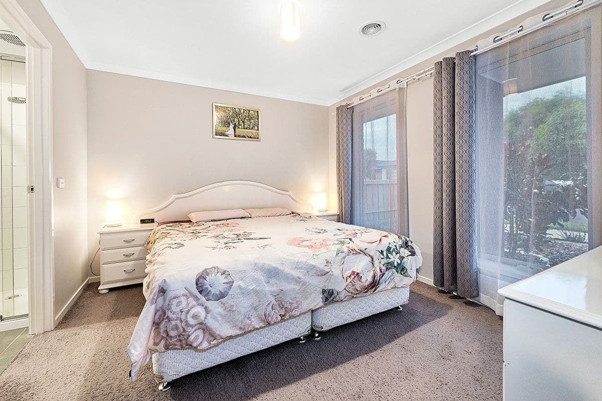 6 Hammond Road, Cranbourne West VIC 3977, Cranbourne West - Thumbnail 6