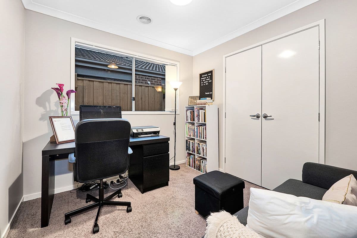 6 Hammond Road, Cranbourne West VIC 3977, Cranbourne West - Thumbnail 8