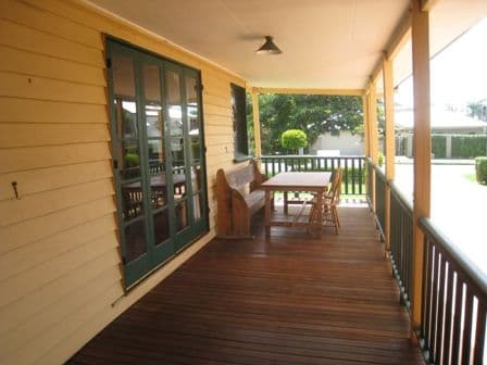 301 Verney Road East, GRACEVILLE QLD 4075, Graceville - Thumbnail 2