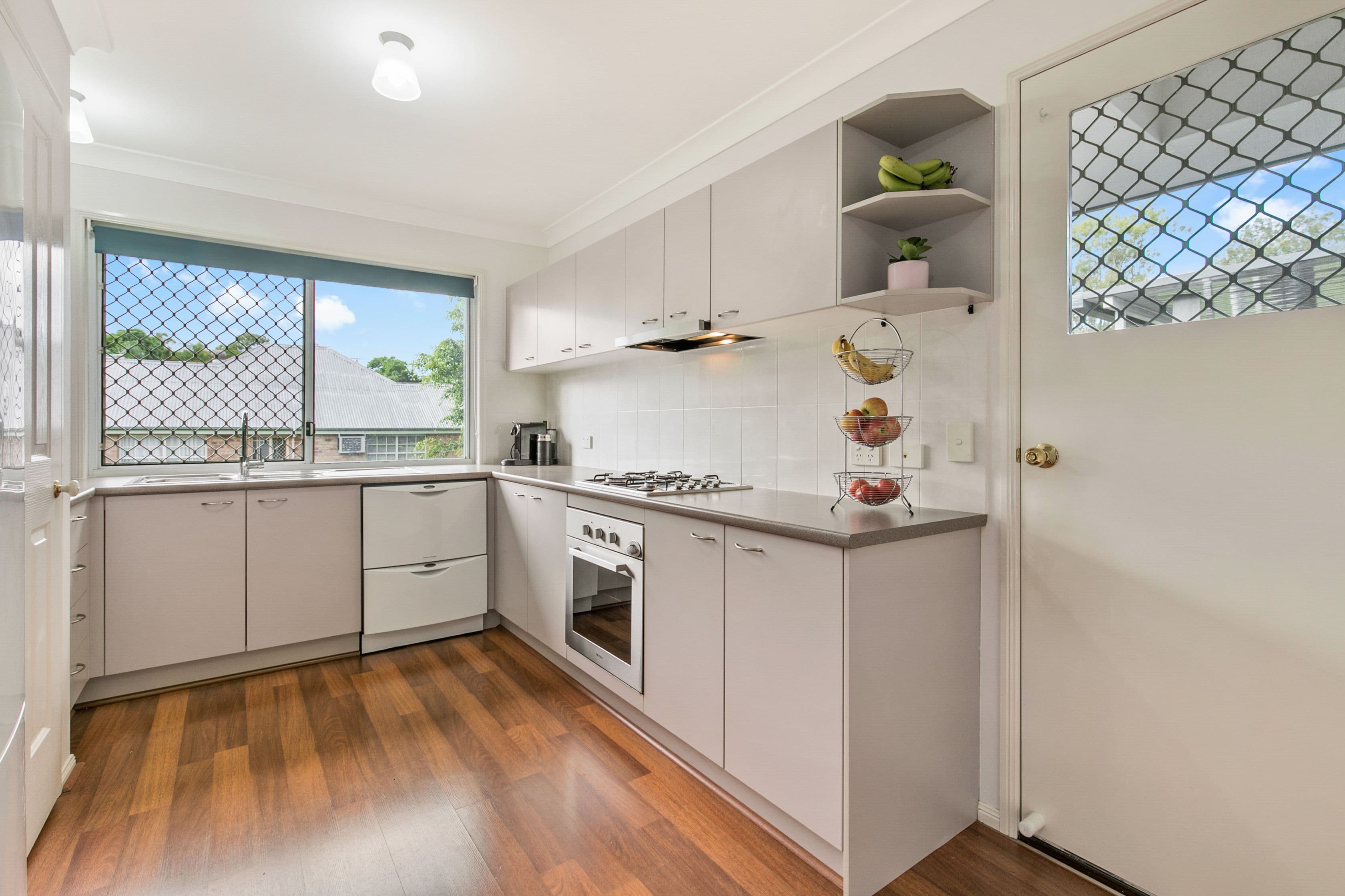 118 Ekibin Road, Annerley QLD 4103, Annerley - Thumbnail 2