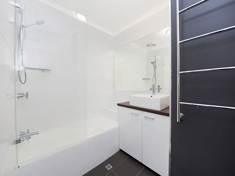 Unit 2 Barcelona Villas 11 Arwen Street, MAROOCHYDORE QLD 4558, Maroochydore - Thumbnail 5