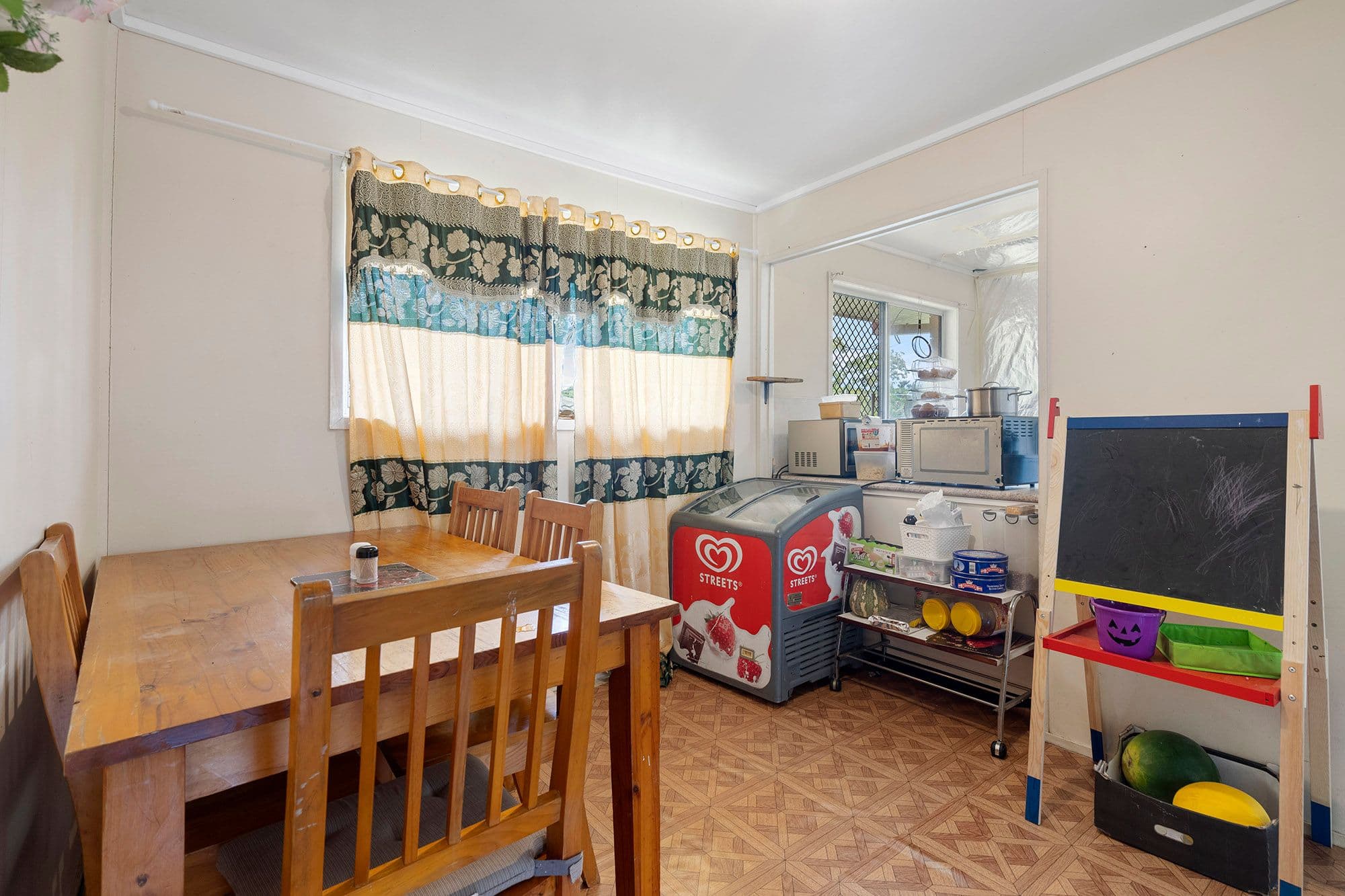 30 Omar Street, Woodridge QLD 4114, Woodridge - Thumbnail 4