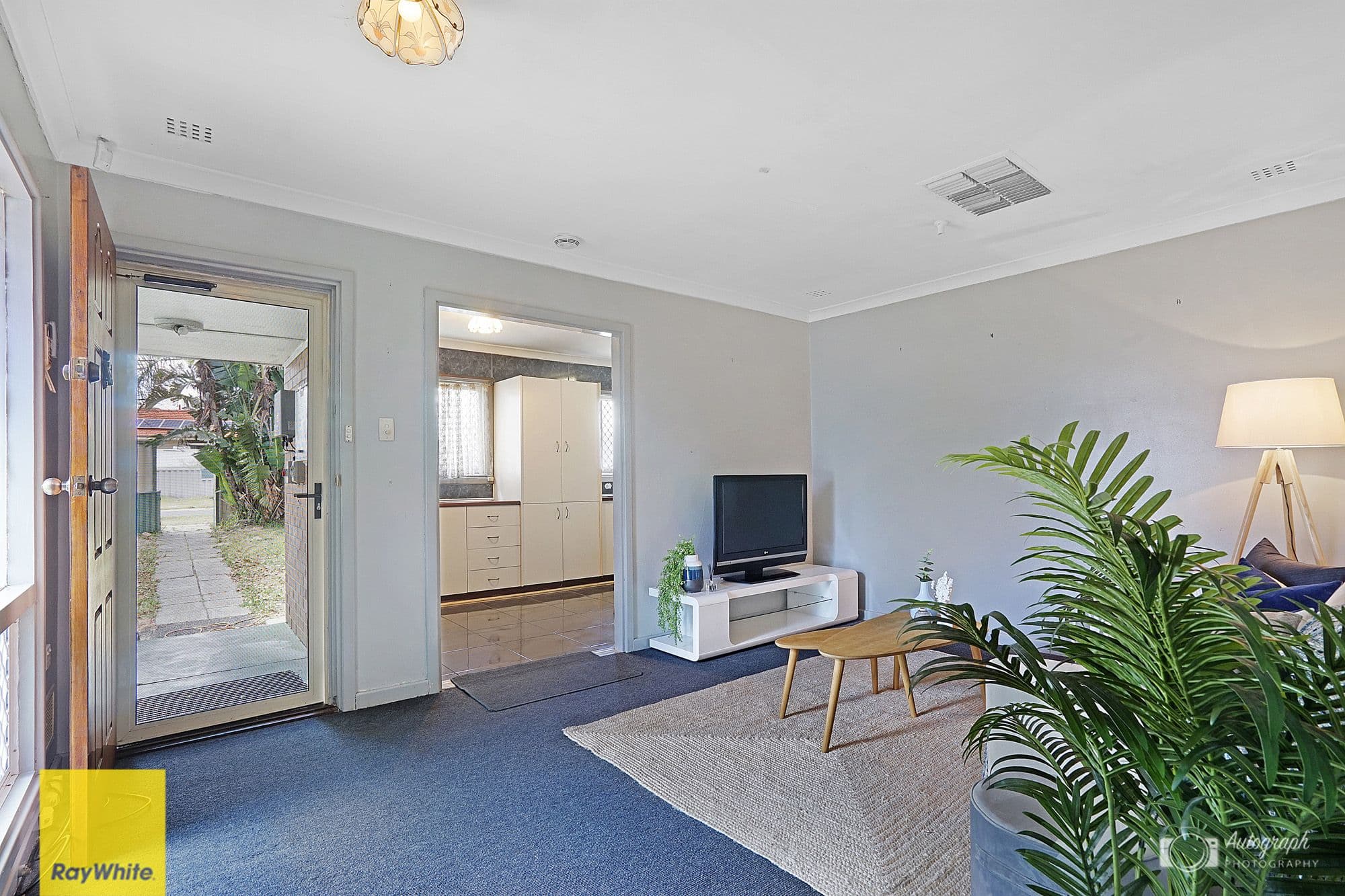 42B Shortland Way, Girrawheen WA 6064, Girrawheen - Thumbnail 2