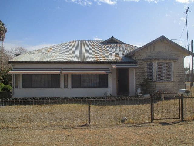 7 Pages Terrace, Coonamble - Image 1