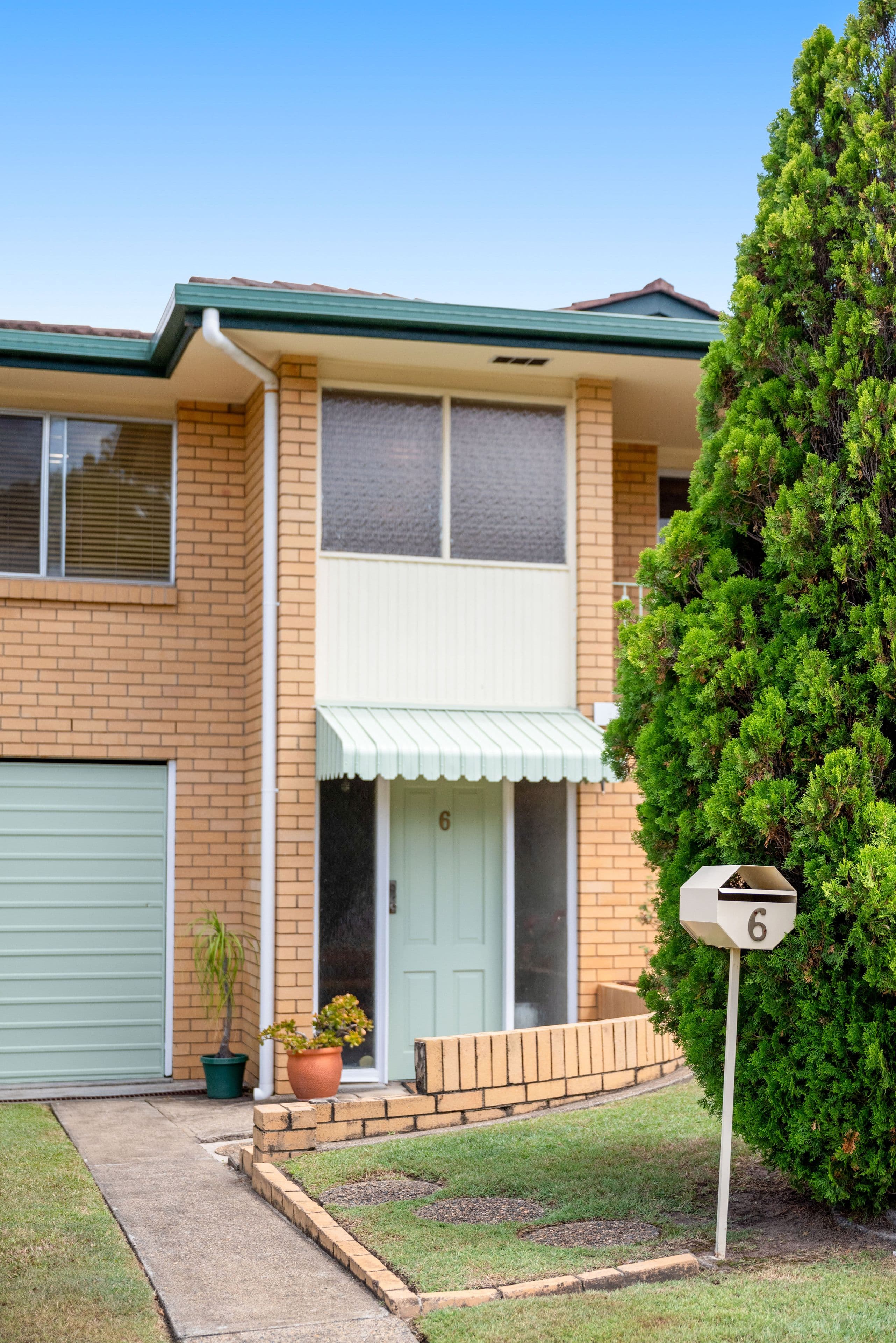 6 Colombo Street, Wishart QLD 4122, Wishart - Thumbnail 2