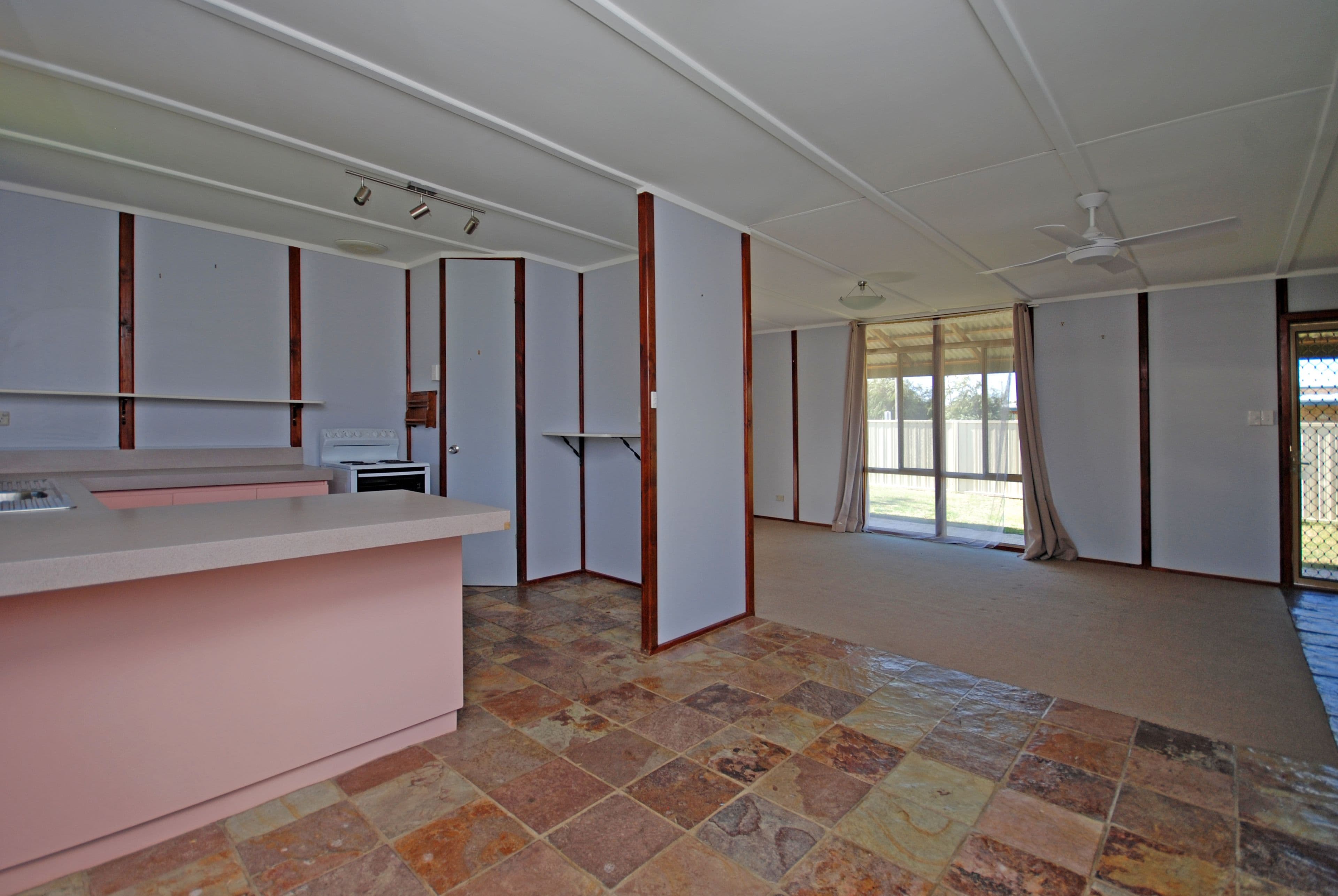 9 Lesueur Drive, Jurien Bay WA 6516, Jurien Bay - Thumbnail 3