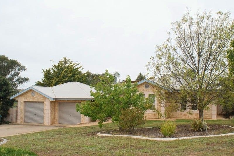 10 Redgum Court, MURRAY BRIDGE SA 5254, Murray Bridge - Image 1