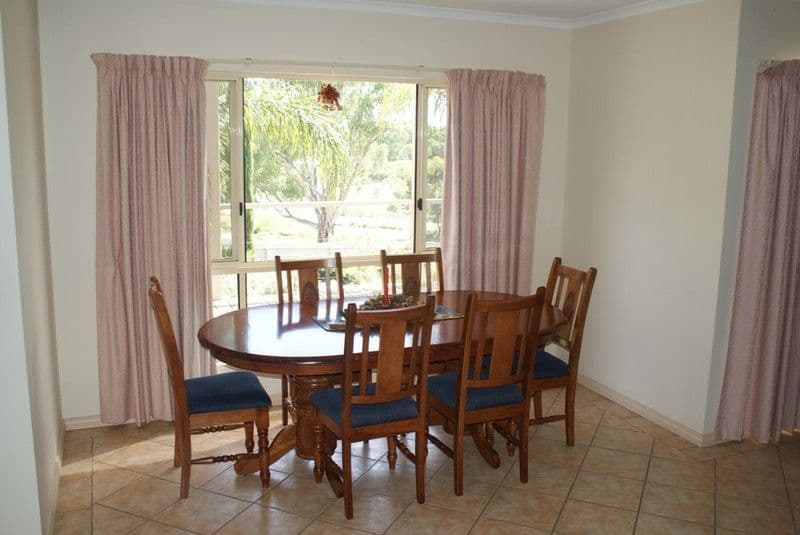 10 Redgum Court, MURRAY BRIDGE SA 5254, Murray Bridge - Thumbnail 2