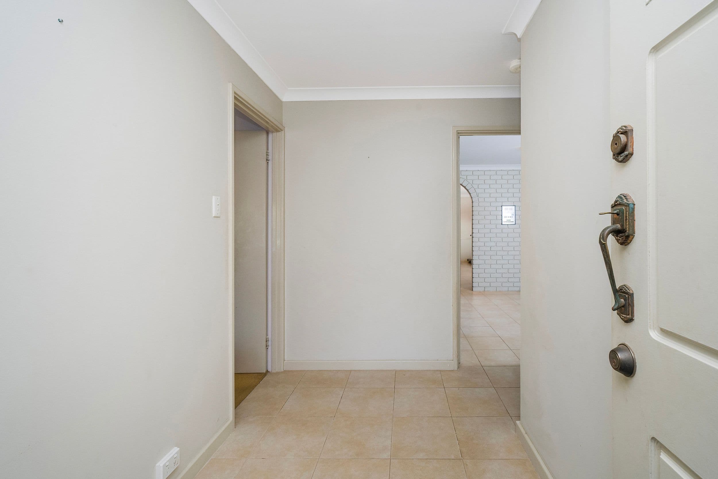 36 Scenic Drive, Maida Vale WA 6057, Maida Vale - Thumbnail 4
