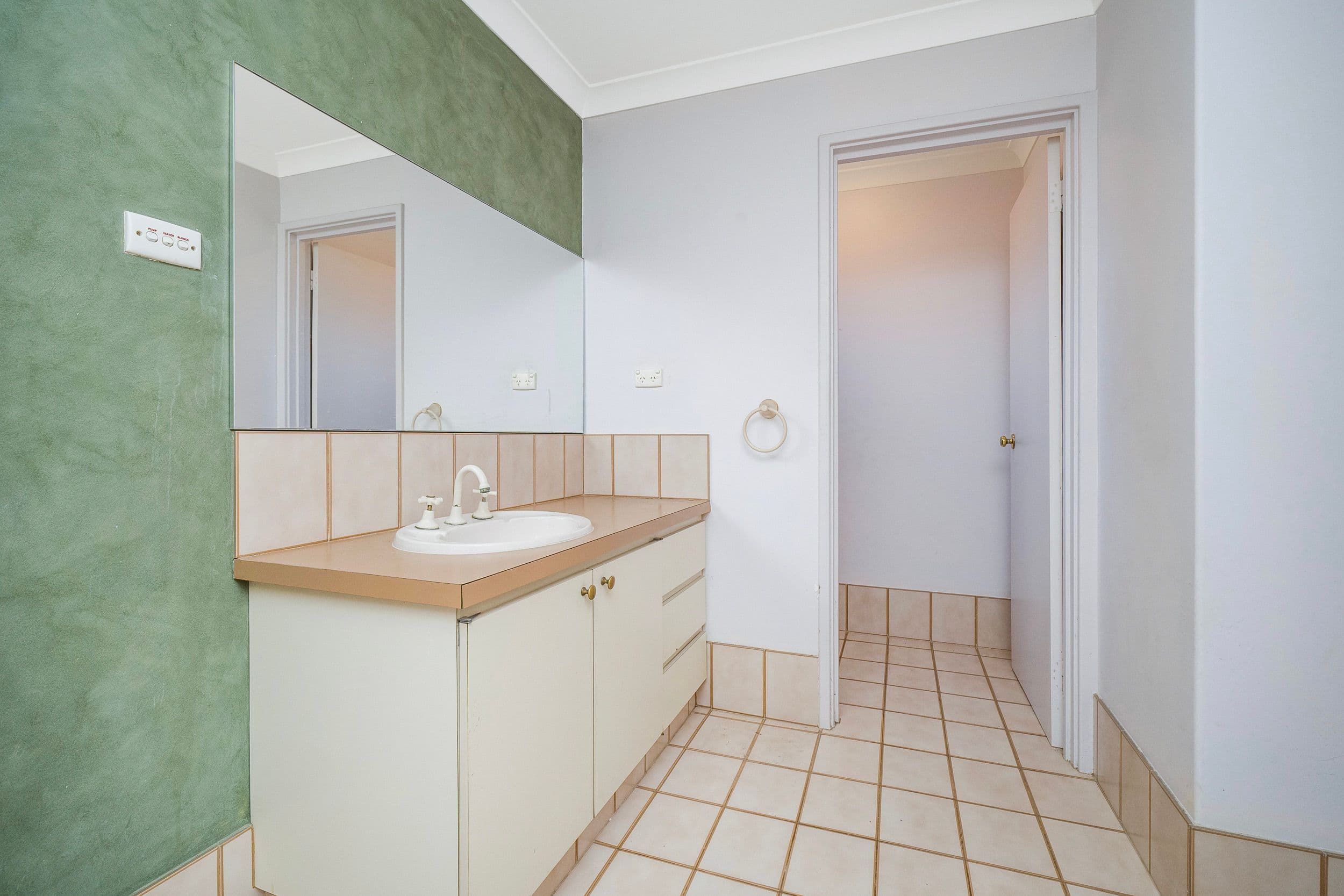 36 Scenic Drive, Maida Vale WA 6057, Maida Vale - Thumbnail 8