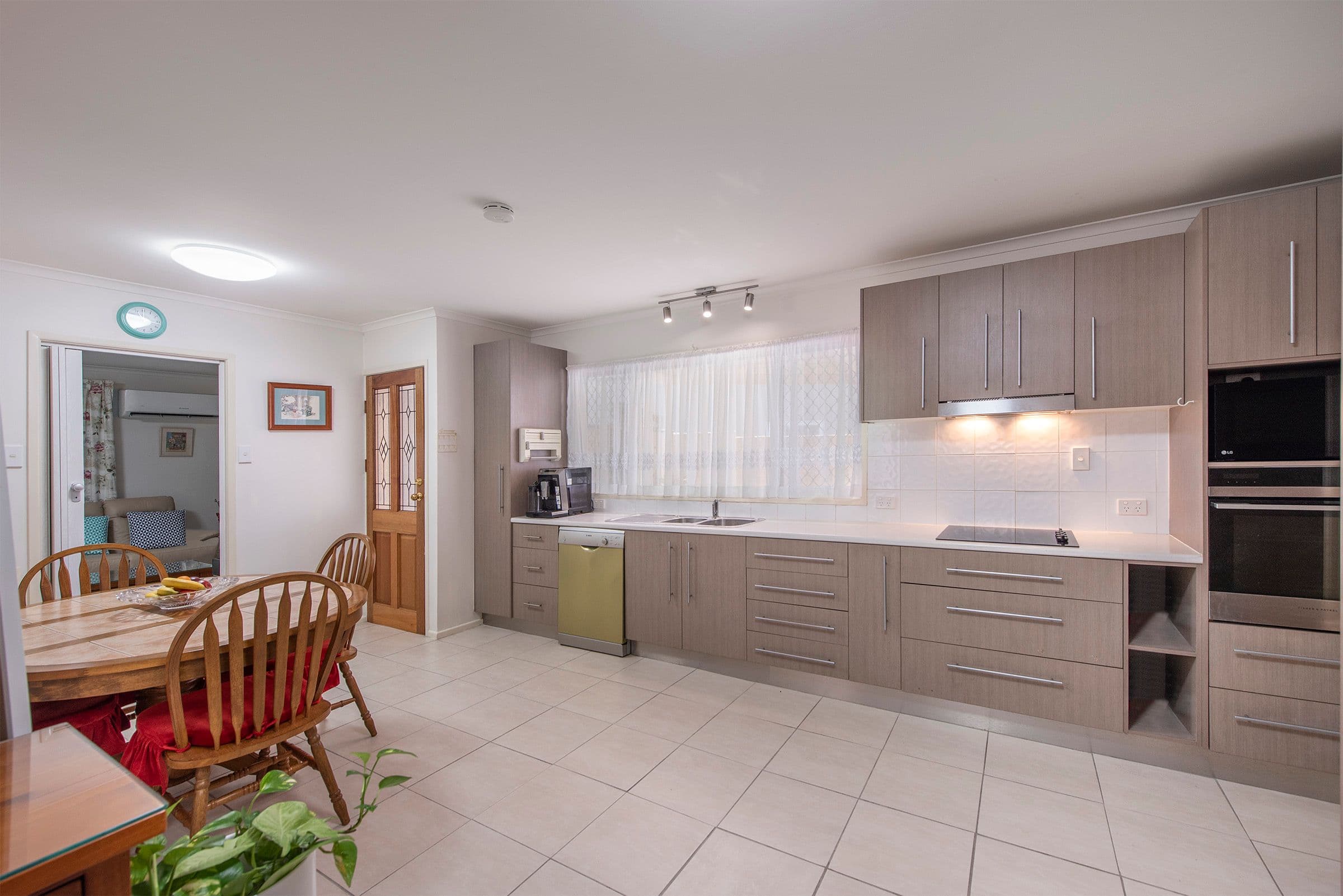 51 Springfield Street, Macgregor QLD 4109, Macgregor - Thumbnail 2
