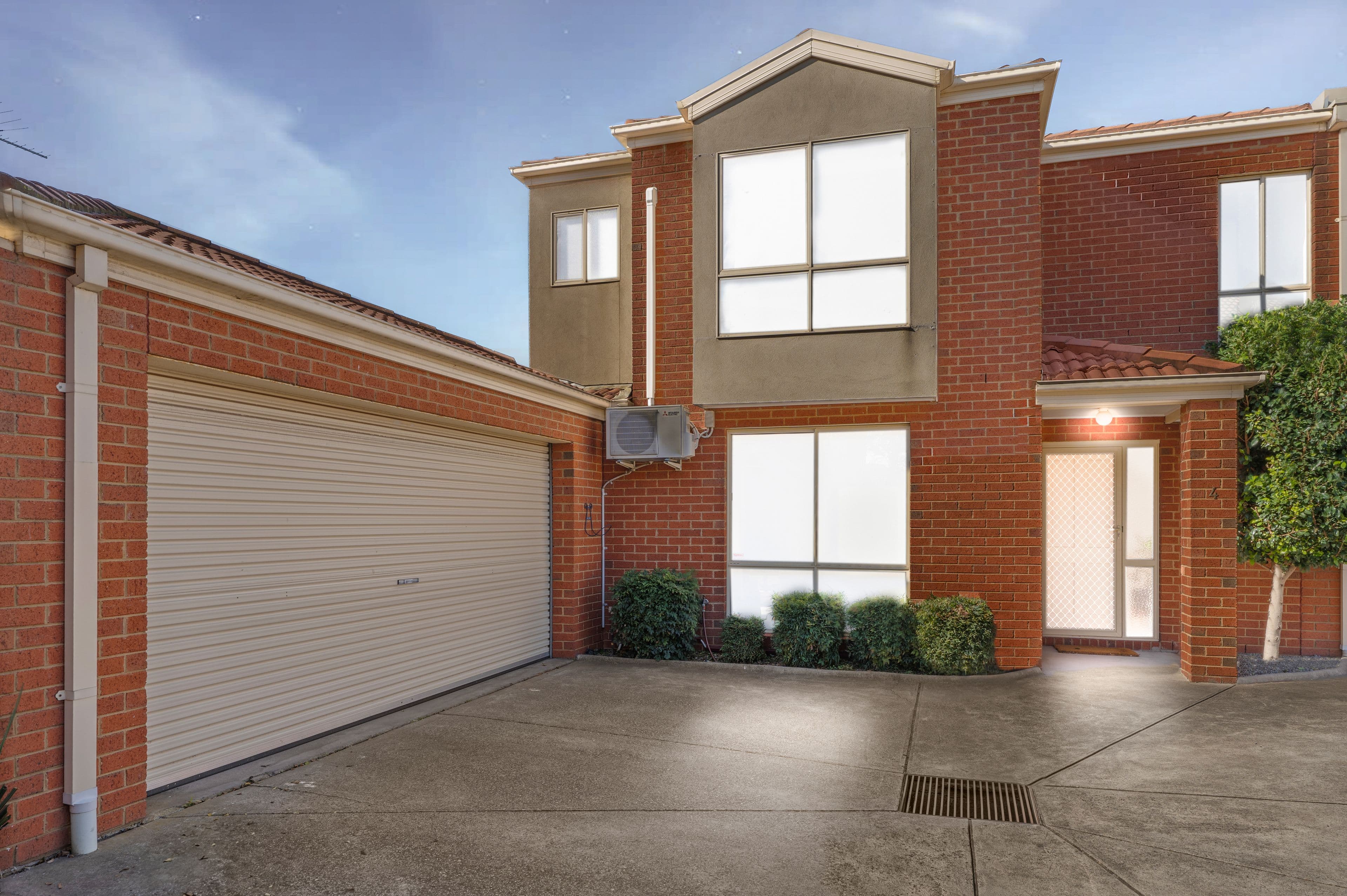 70 Carroll Street, Deer Park VIC 3023, Deer Park - Thumbnail 2