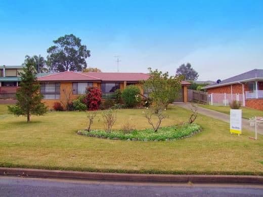 17 Bower Parade, SINGLETON NSW 2330, Singleton Heights - Image 1