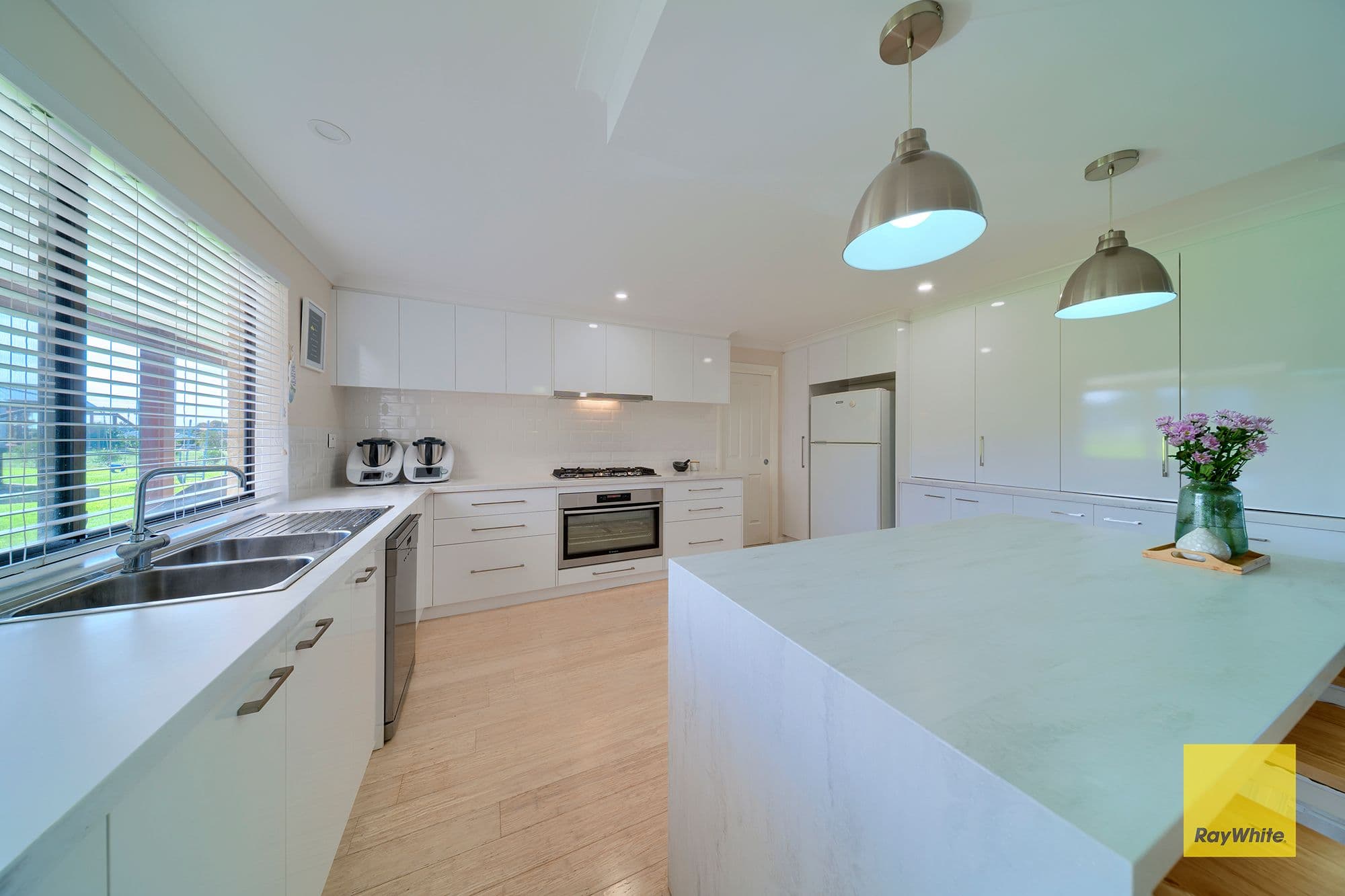 126 Deloraine Drive, Warrenup WA 6330, Warrenup - Thumbnail 8