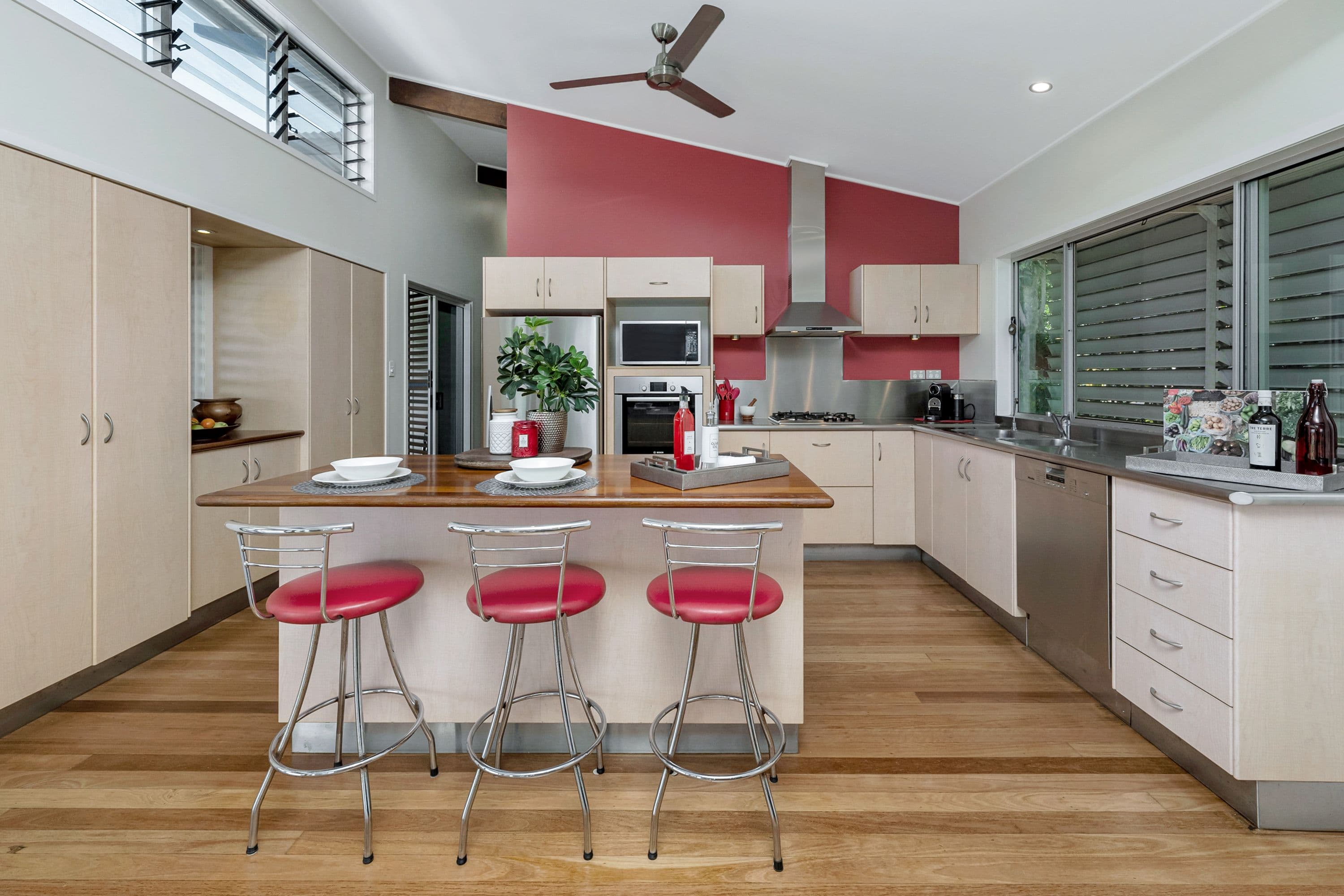 25 Francis Street, West End QLD 4810, West End - Thumbnail 3
