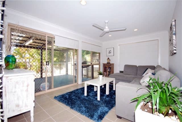 4 Yerrecoin Place, BURLEIGH WATERS QLD 4220, Burleigh Waters - Thumbnail 8