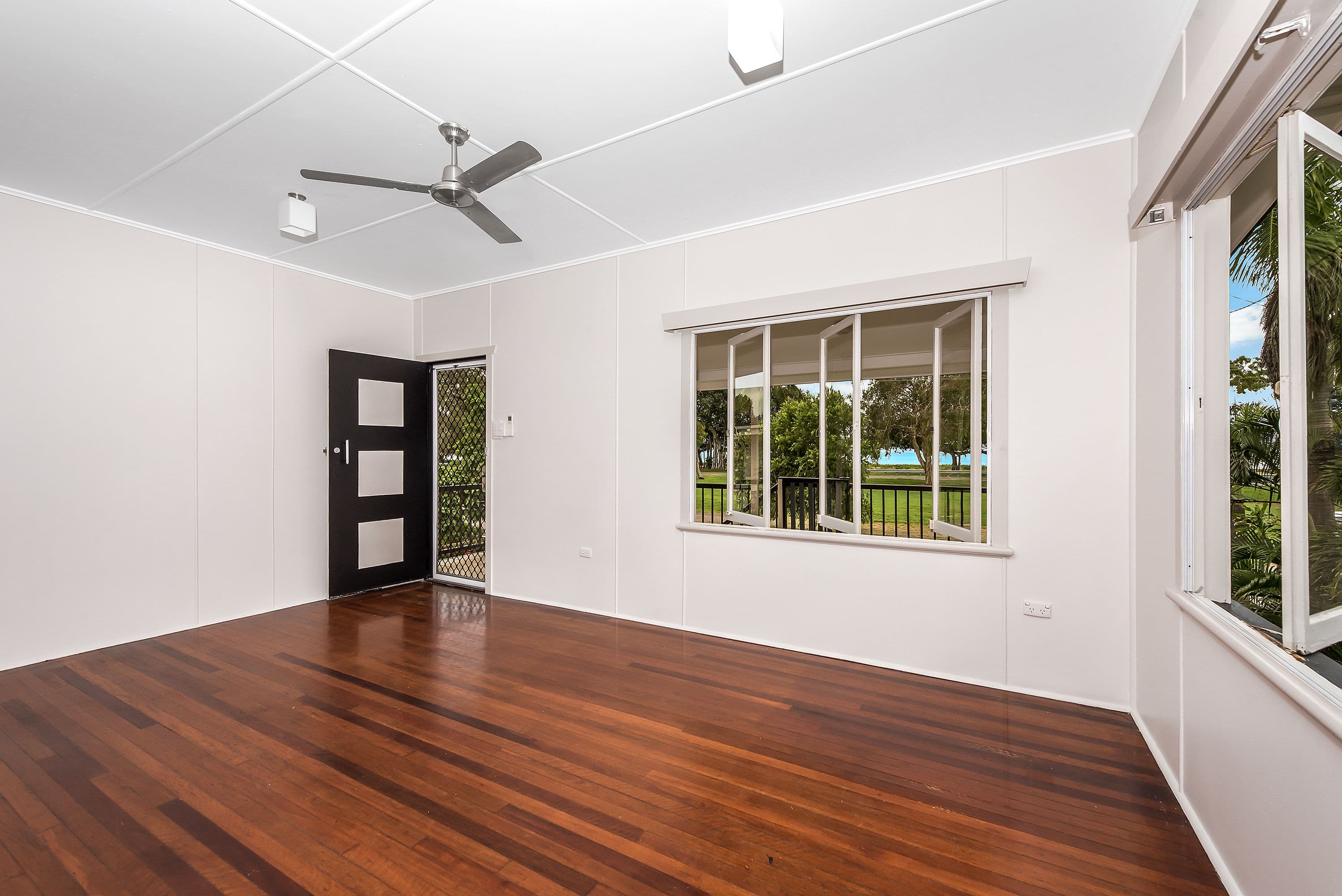 22 Palm Street, Rowes Bay QLD 4810, Rowes Bay - Thumbnail 8