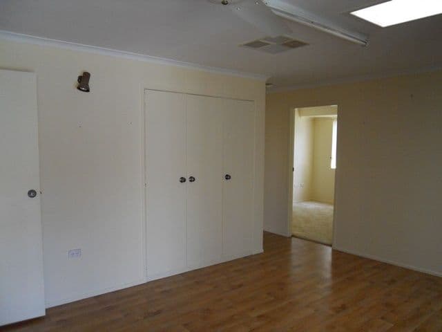 37 Geraghty Street, CECIL PLAINS QLD 4407, Cecil Plains - Thumbnail 3