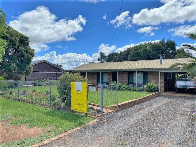 20 Hass Street, Oakey QLD 4401, Oakey - Image 1