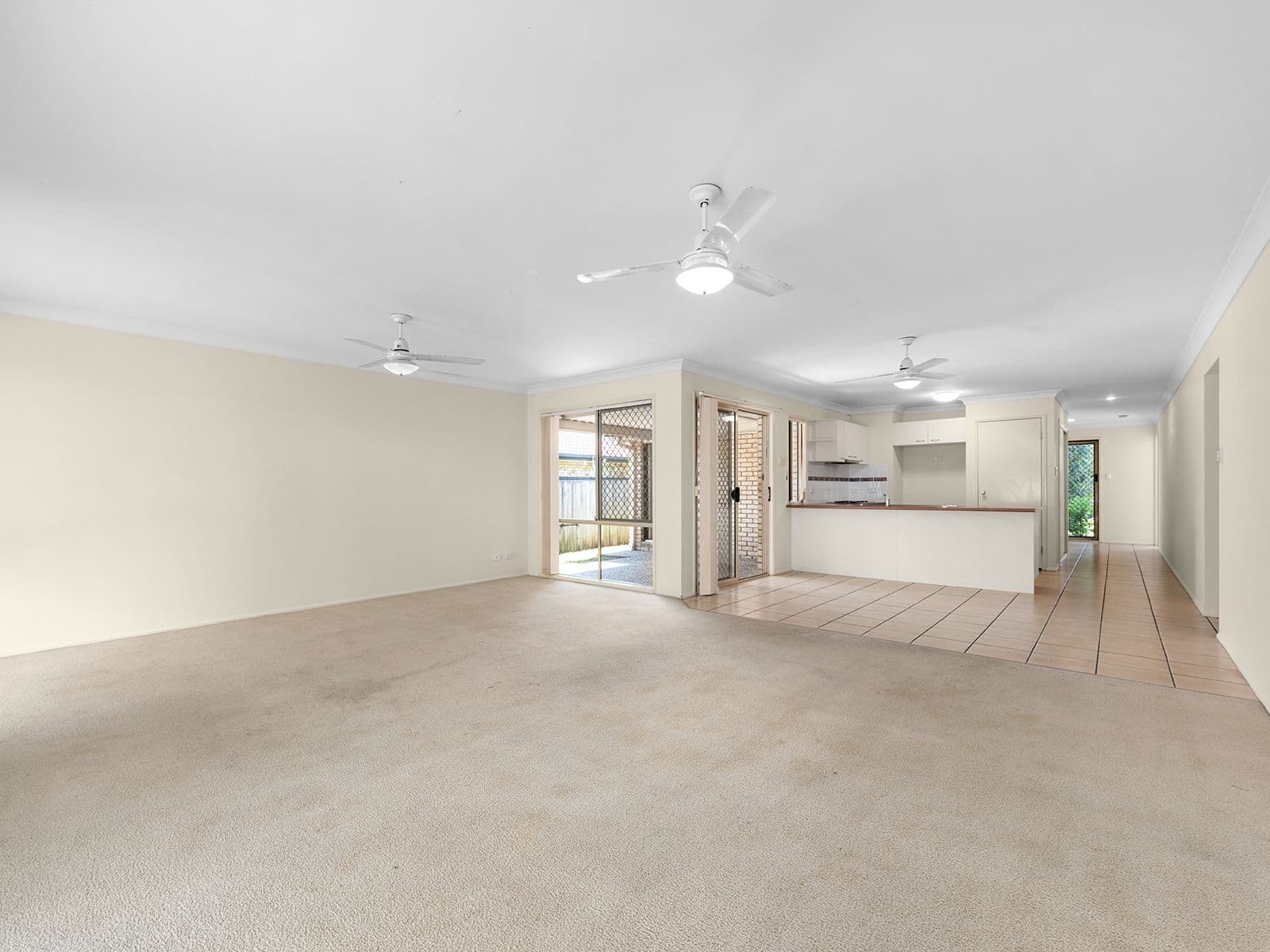 10 Flynn Place, Aspley QLD 4034, Aspley - Thumbnail 5