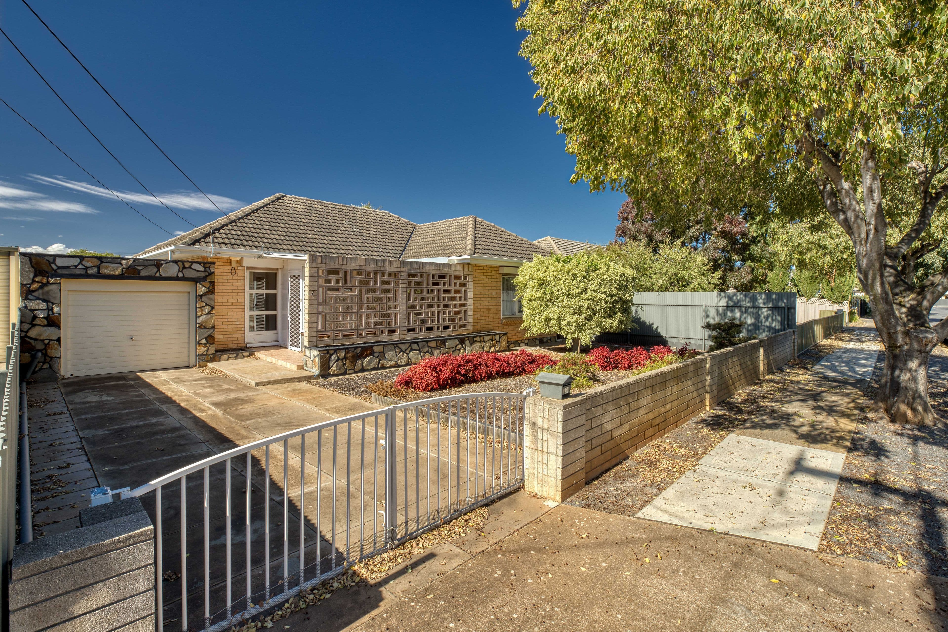 7 Cairns Avenue, Warradale SA 5046, Warradale - Thumbnail 2