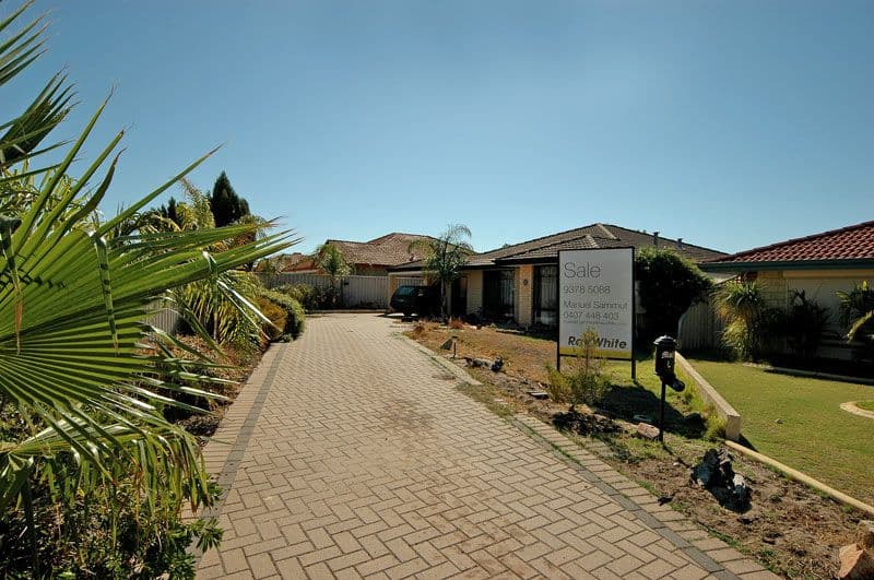 9 Blanc Close, CAVERSHAM WA 6055, Caversham - Thumbnail 2