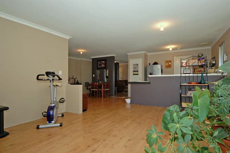 9 Blanc Close, CAVERSHAM WA 6055, Caversham - Thumbnail 8