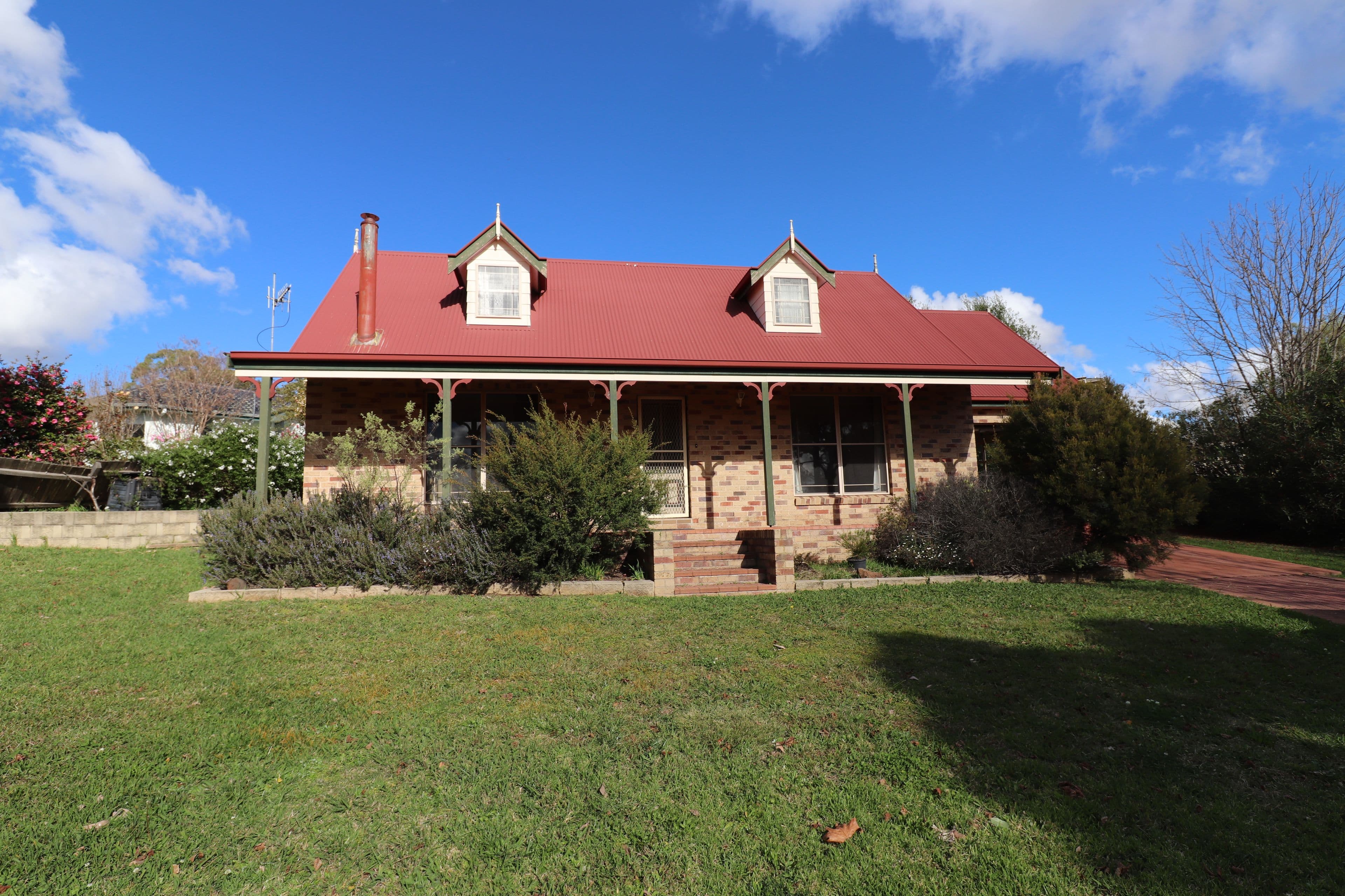 5 O'Halloran Avenue, Glen Innes NSW 2370, Glen Innes - Thumbnail 2