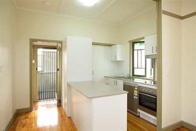 53 Crump Street, Holland Park West QLD 4121, Holland Park West - Thumbnail 2