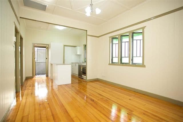 53 Crump Street, Holland Park West QLD 4121, Holland Park West - Thumbnail 3