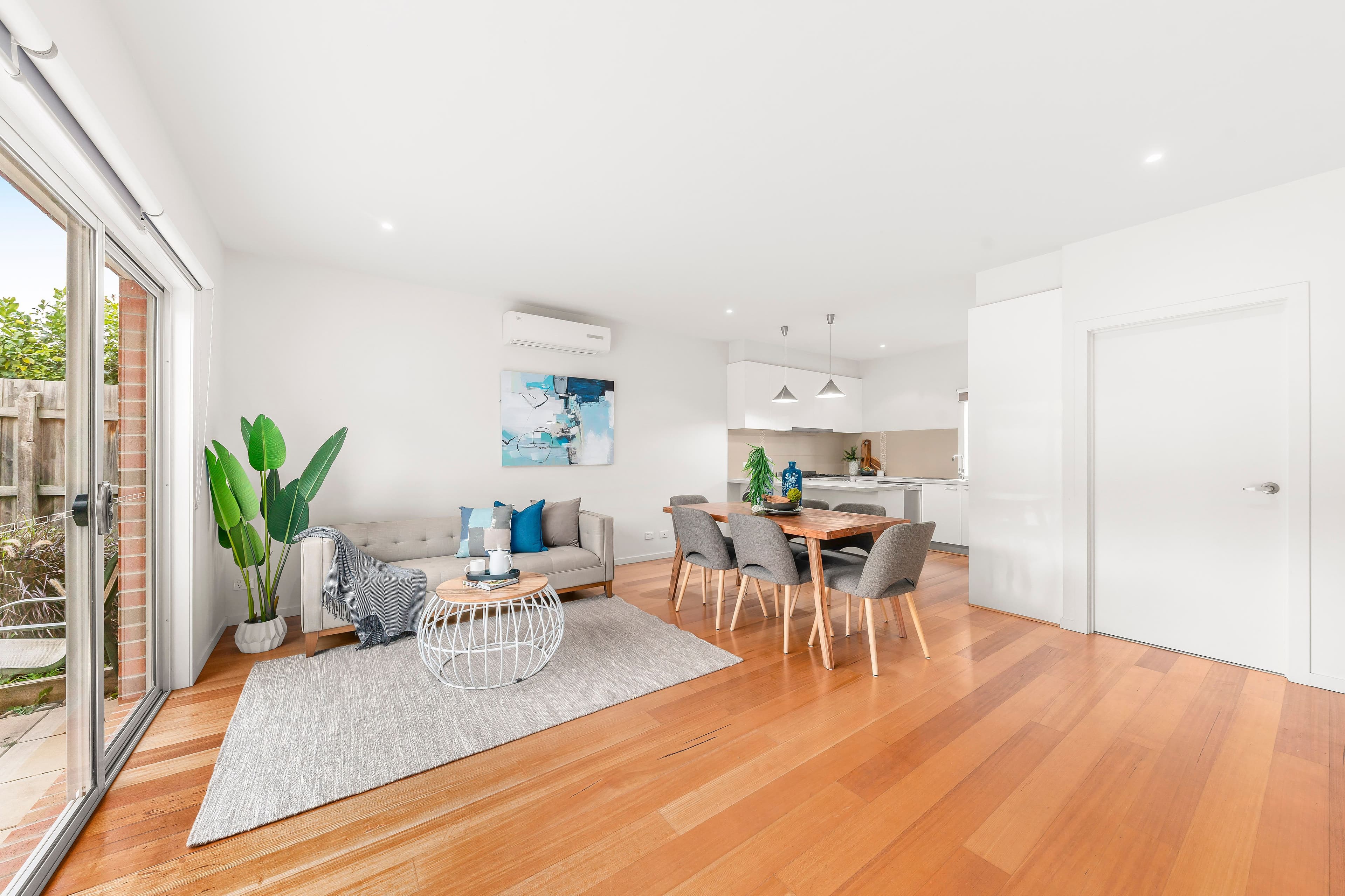 10 Venice Court, Glen Waverley VIC 3150, Glen Waverley - Thumbnail 3