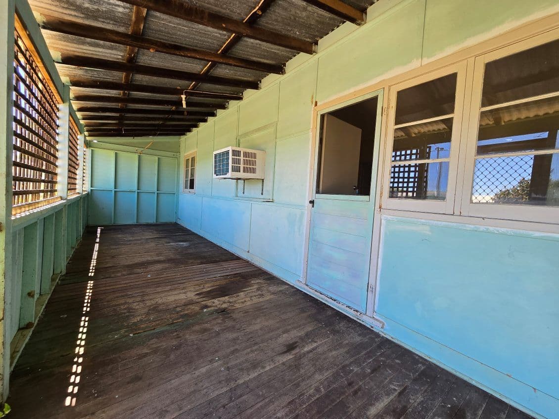 4 Crossland Street, Carnarvon WA 6701, South Carnarvon - Thumbnail 2
