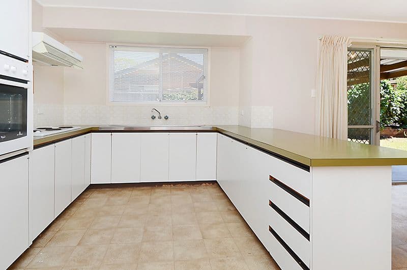 1 Gilloway Court, The Gap QLD 4061, The Gap - Thumbnail 3