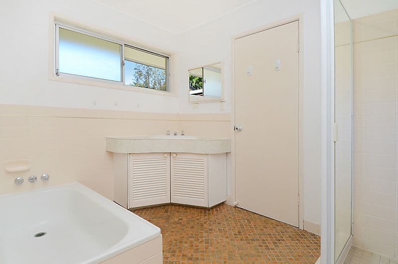 1 Gilloway Court, The Gap QLD 4061, The Gap - Thumbnail 8
