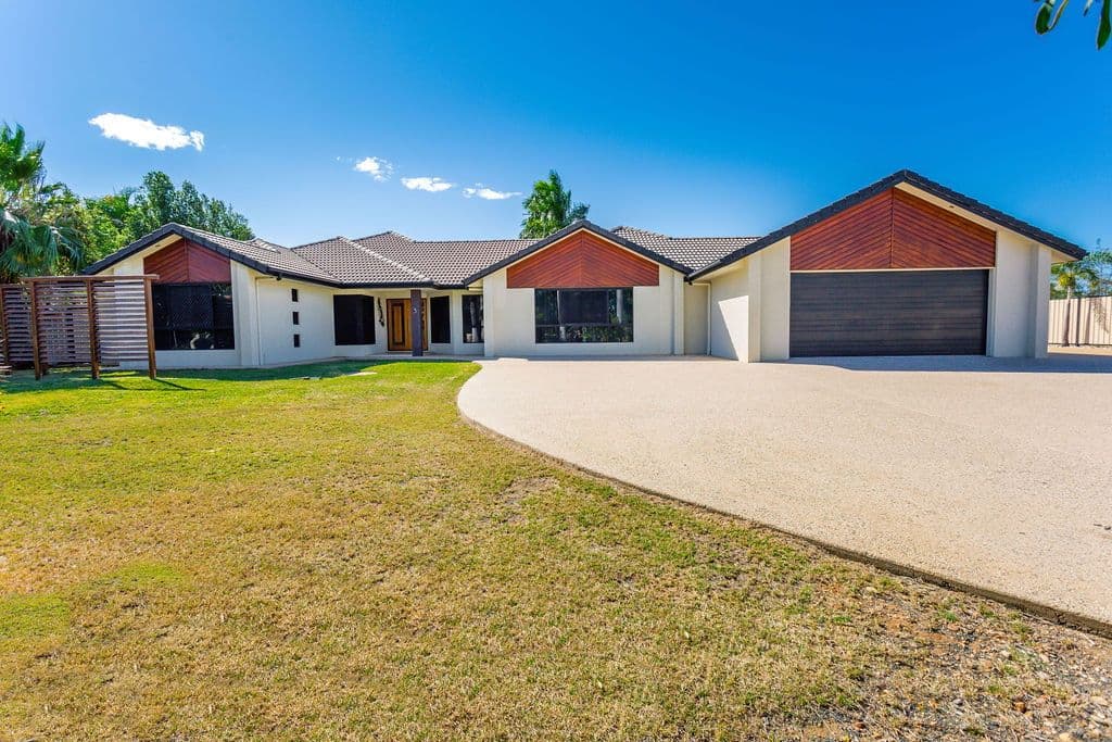 3 Elm Street, Emerald QLD 4720, Emerald - Thumbnail 2