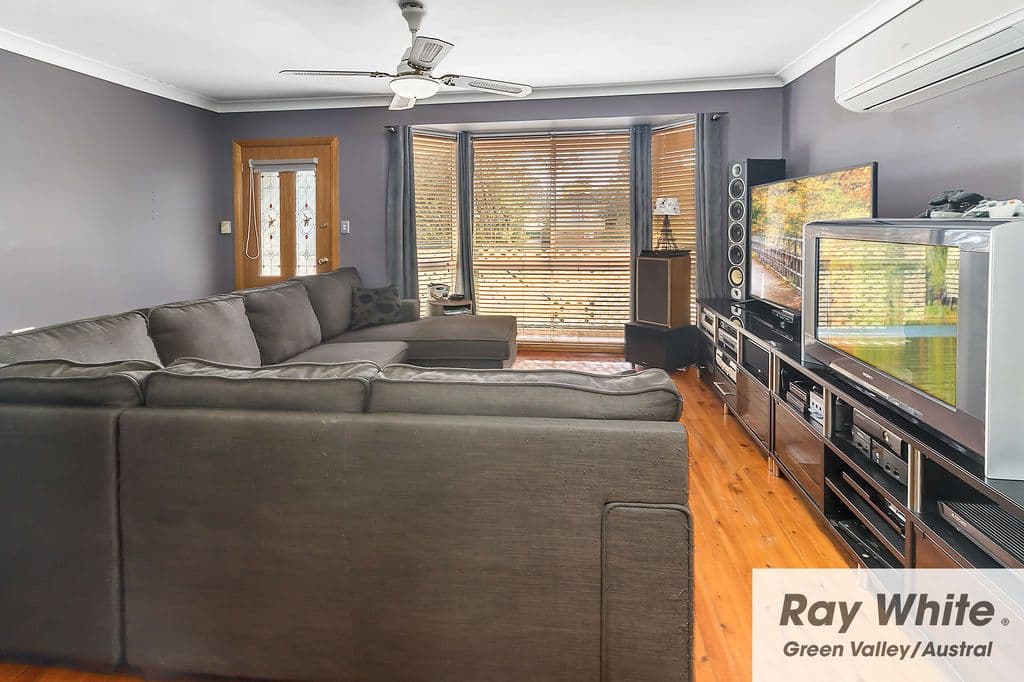 10 Dimby Place, Busby - Thumbnail 4