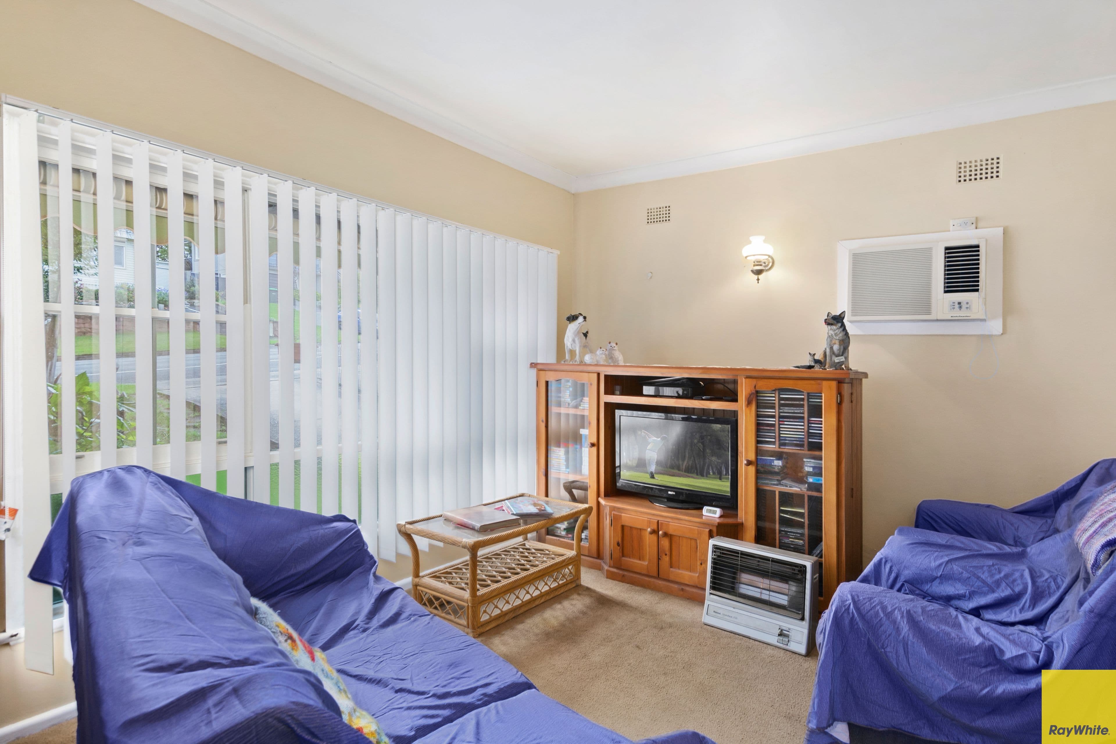 81 Burke Road, Dapto NSW 2530, Dapto - Thumbnail 2