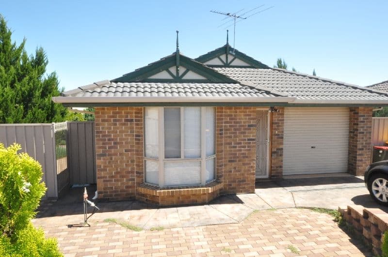 9 Cassinia Street, CRAIGMORE SA 5114, Craigmore - Thumbnail 2
