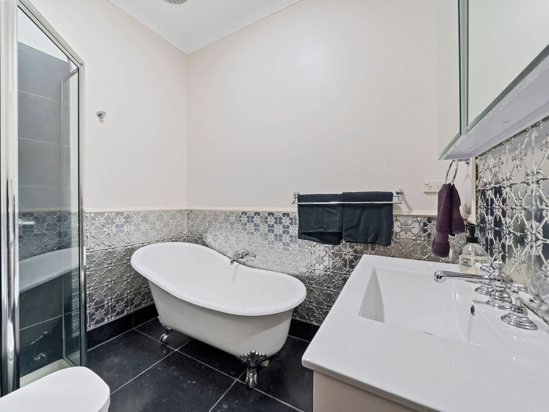 12A Riverview Road, Benalla VIC 3672, Benalla - Thumbnail 7