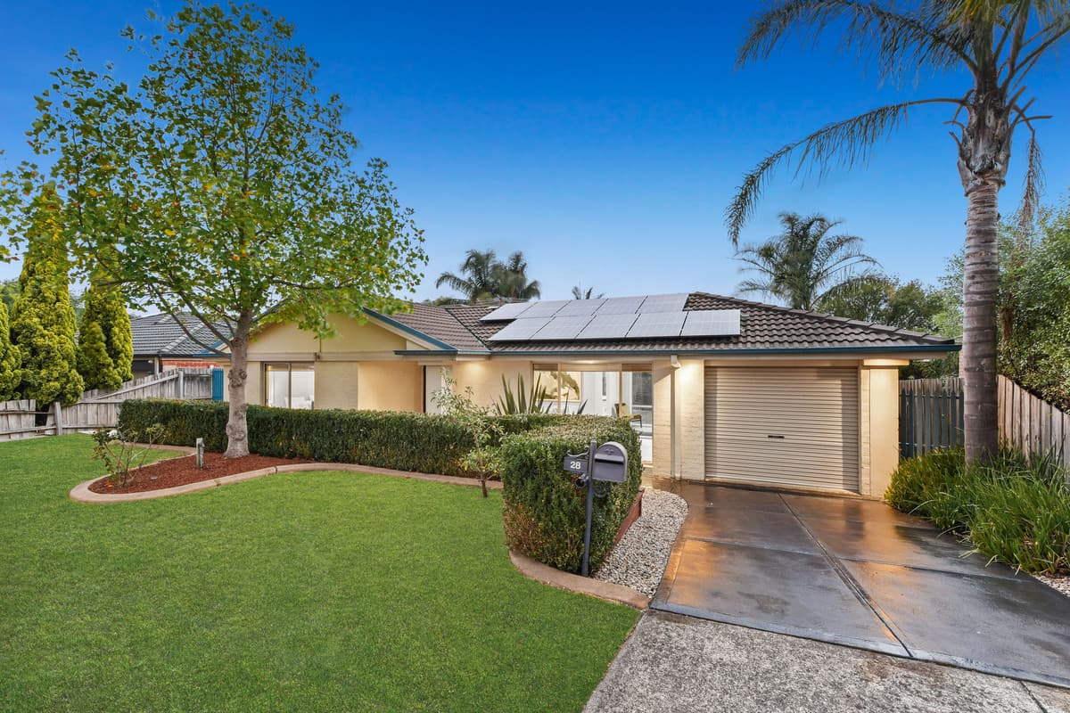 28 Hartsmere Drive, Berwick VIC 3806, Berwick - Thumbnail 2