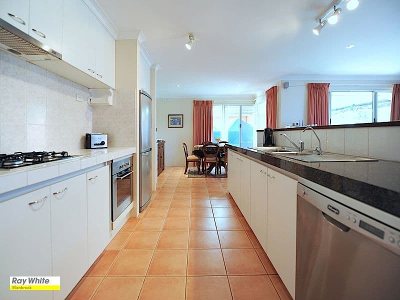 21 Kalyeeda Terrace, ELLENBROOK WA 6069, Ellenbrook - Thumbnail 2