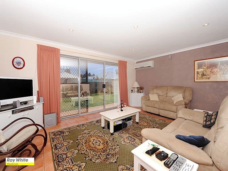 21 Kalyeeda Terrace, ELLENBROOK WA 6069, Ellenbrook - Thumbnail 7
