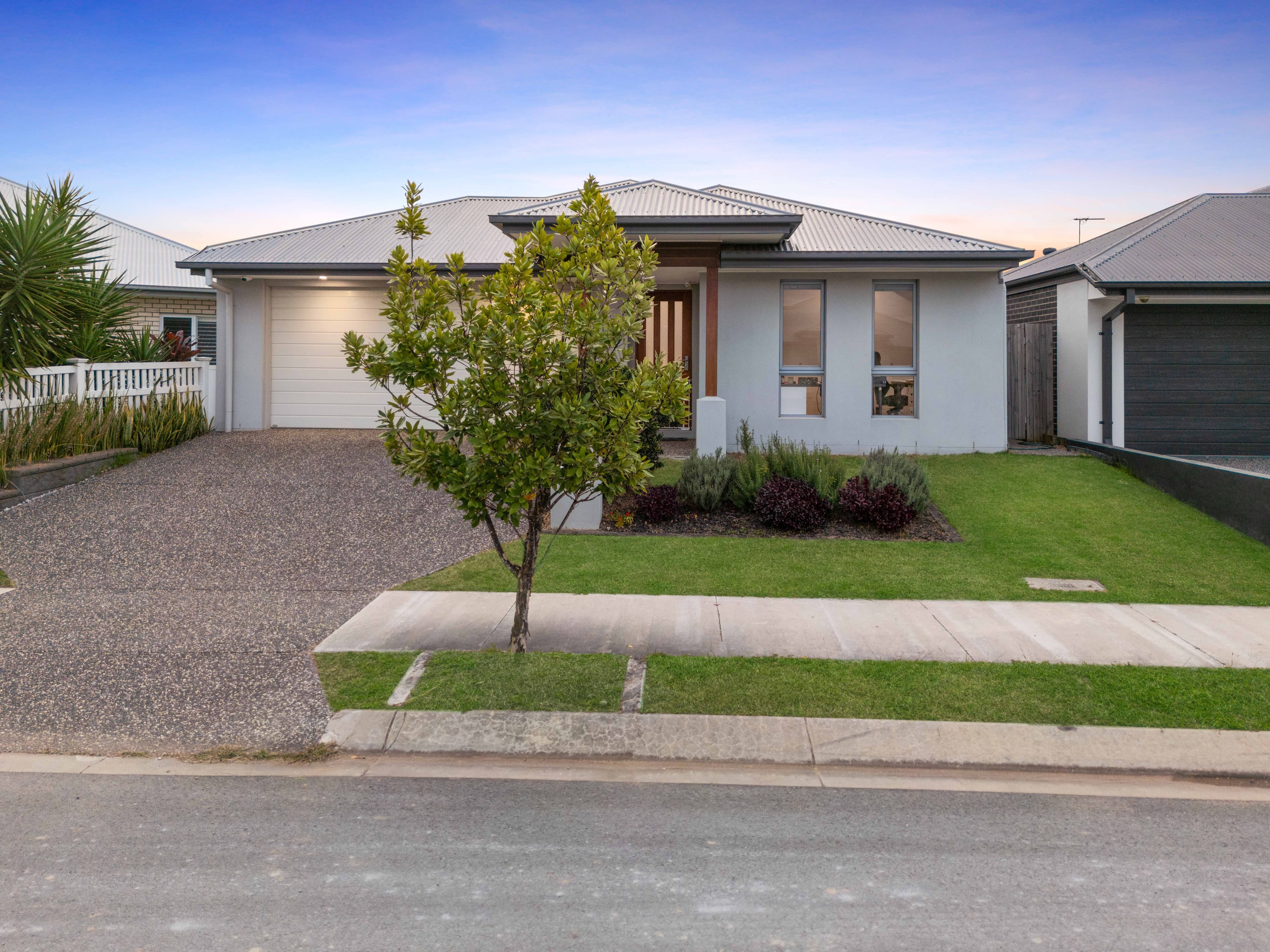 18 Scheyville Crescent, South Ripley QLD 4306, South Ripley - Thumbnail 2