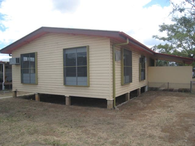 7 Evans Street, Blackwater QLD 4717, Blackwater - Thumbnail 6
