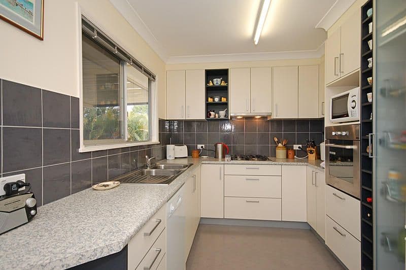 24 Martin Street, Springvale South, VIC, 3172, Springvale South - Thumbnail 4