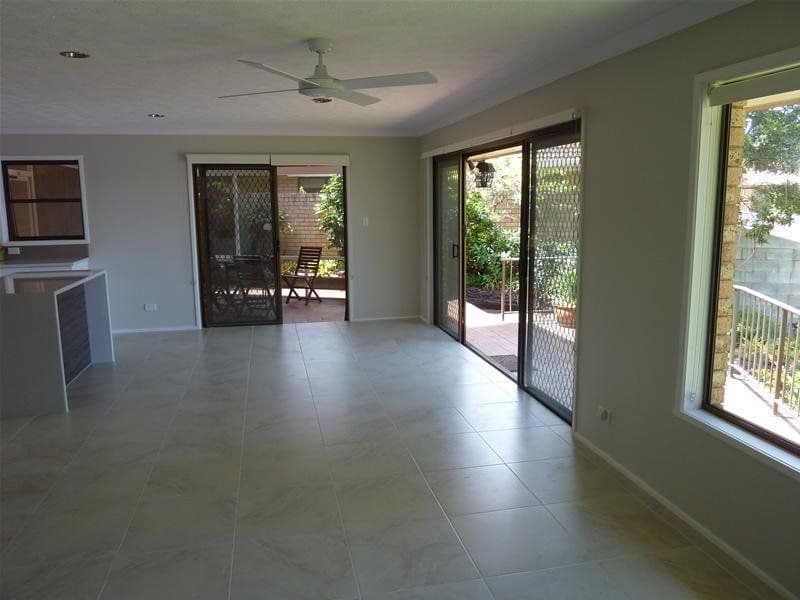43 Blair Athol Cresent, Sorrento QLD 4217, Sorrento - Thumbnail 4