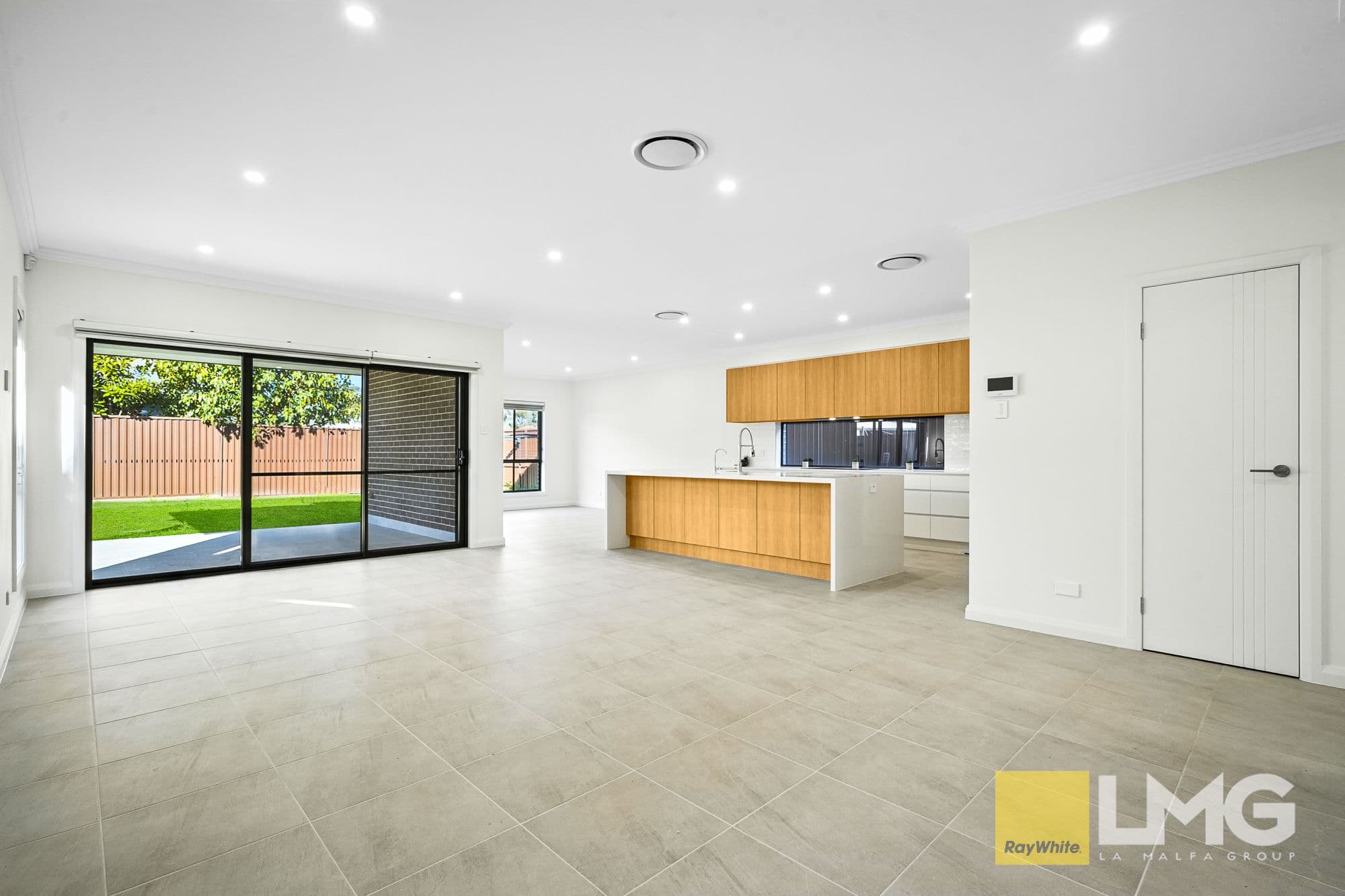 36 Links Avenue, Cabramatta NSW 2166, Cabramatta - Thumbnail 7