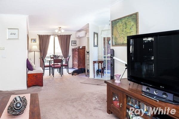 5 Hamilton Drive, CRANBOURNE NORTH VIC 3977, Cranbourne North - Thumbnail 4